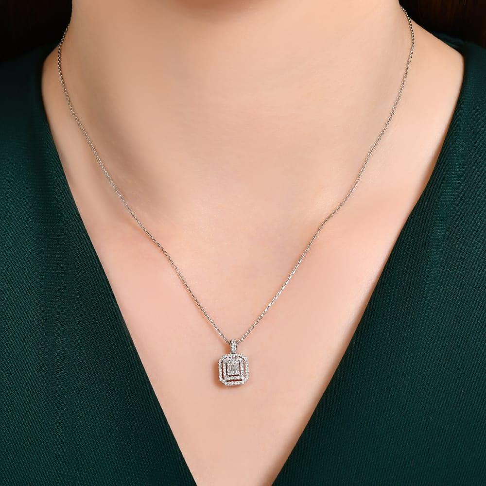 0.24 Karat Athena Baget Pırlanta Kolye